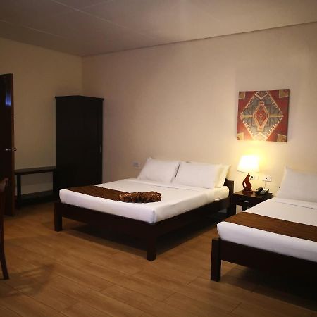Sea Garden Resort Iloilo Экстерьер фото