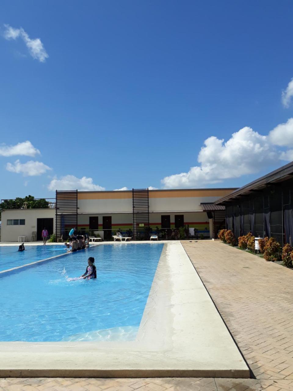Sea Garden Resort Iloilo Экстерьер фото