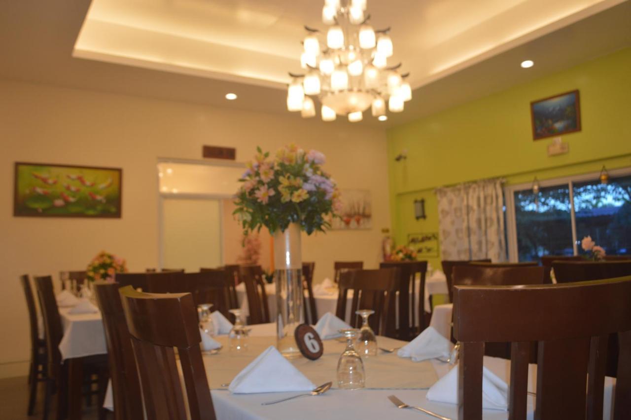 Sea Garden Resort Iloilo Экстерьер фото